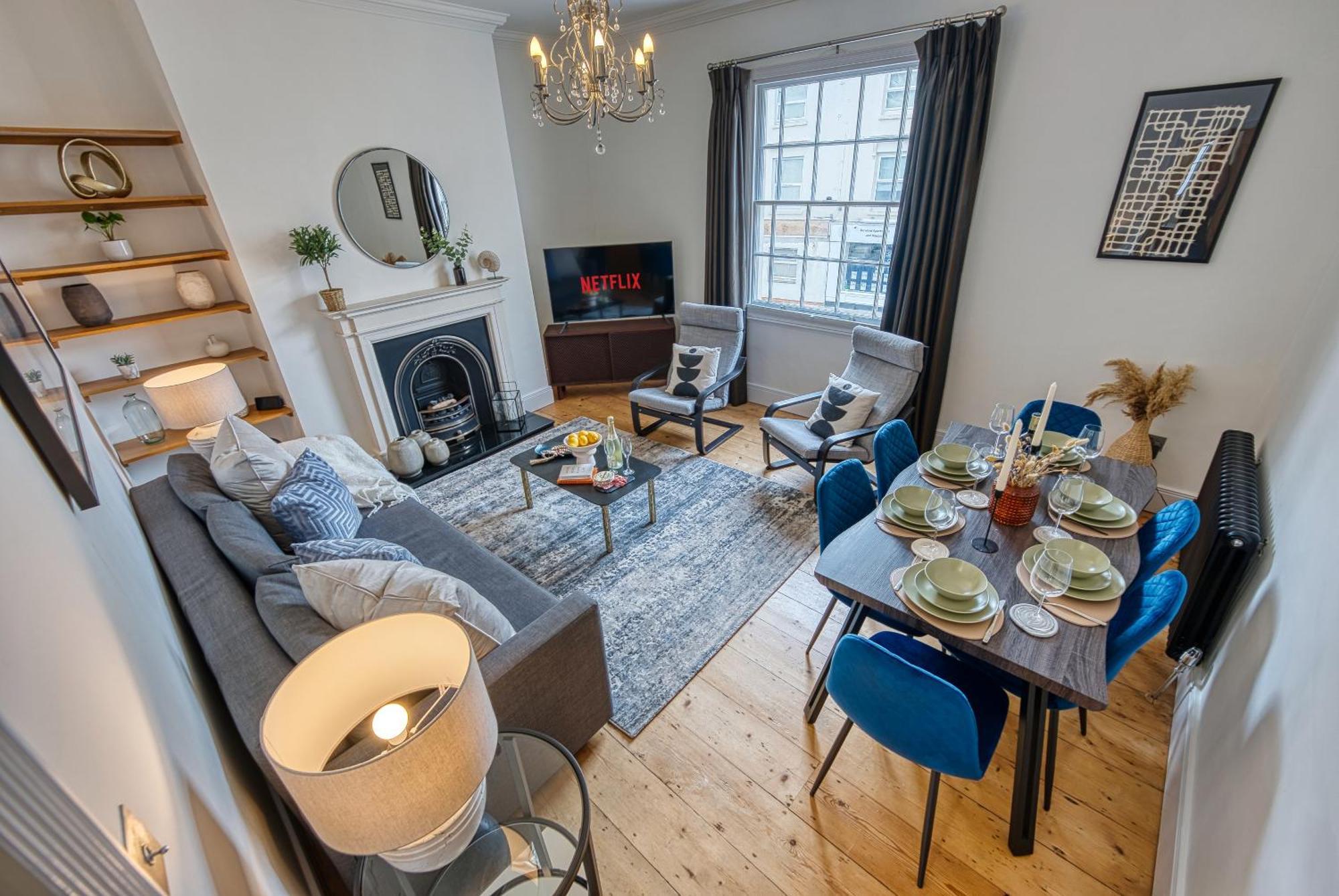 2 Bed Stunning Chic Modern Spacious Apt, Ocean Village, Southampton - Plenty Of Parking - By Blue Puffin Stays Bagian luar foto
