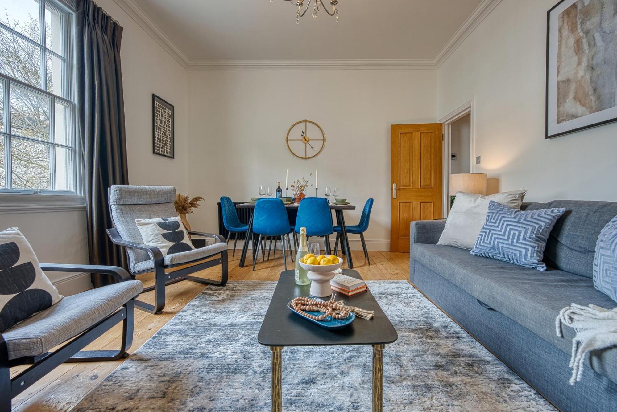 2 Bed Stunning Chic Modern Spacious Apt, Ocean Village, Southampton - Plenty Of Parking - By Blue Puffin Stays Bagian luar foto